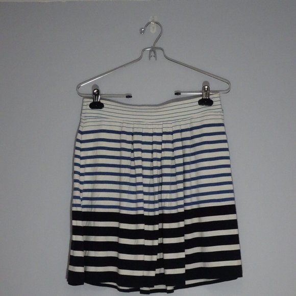 LAST CHANCE! MAKE AN OFFER!!! Loft White Striped A-line Skirt - Picture 2 of 3
